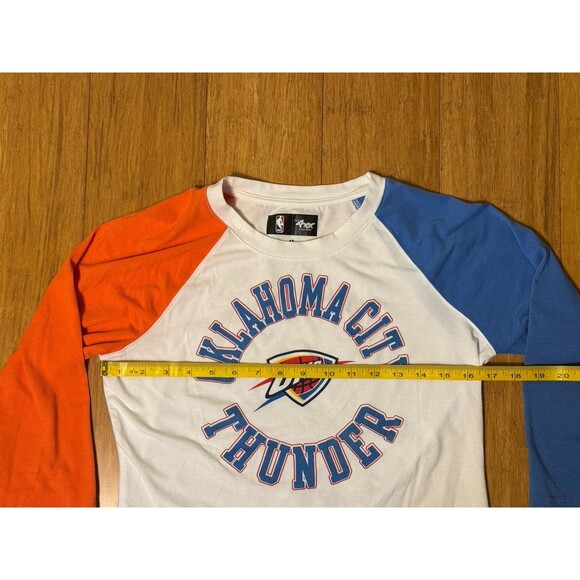 Oklahoma City Thunder Shirt Women's Size M - Graphic Logo, Cotton, NBA - Picture 4 of 4